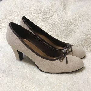 NWOT...Women’s Predictions heels